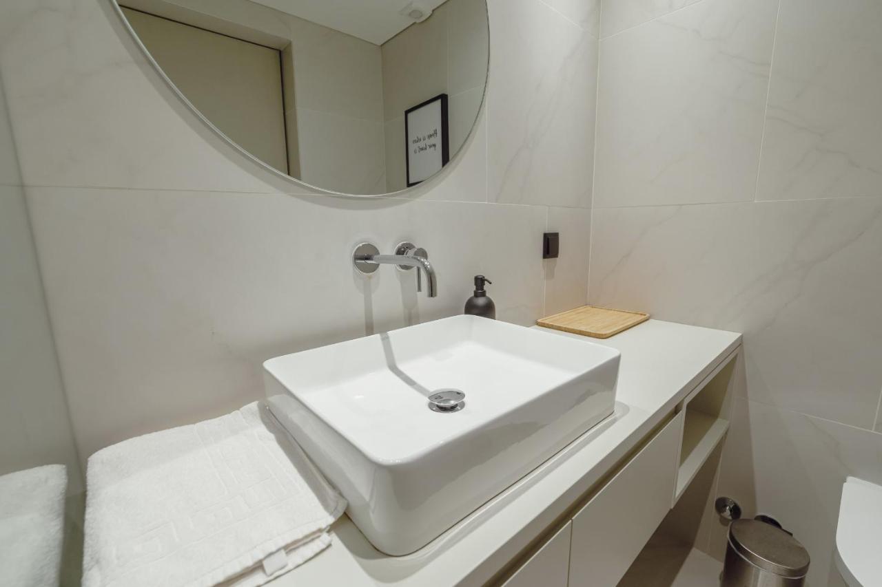 Elegant Downtown Apartment By Vacationy Porto Buitenkant foto